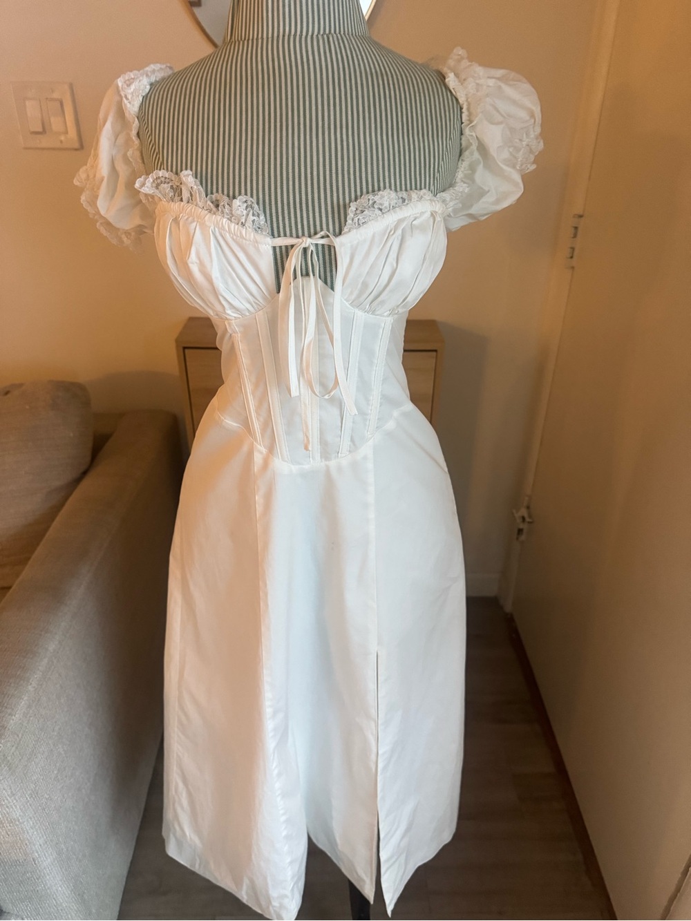 Fashion Nova White Corset Milkmaid Lace-Up Puff Sleeve Dress XS